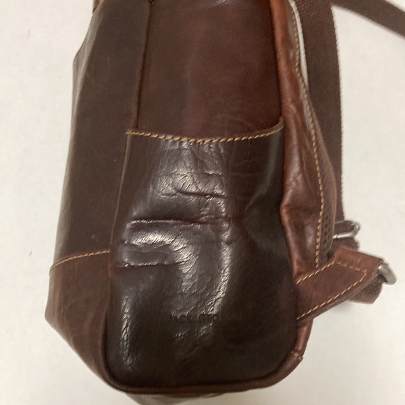 Jack Georges Backpack 
Adjustable straps Can be worn as crossbody tote bag - Picture 6 of 11